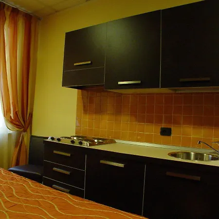 Aparthotel Iris *